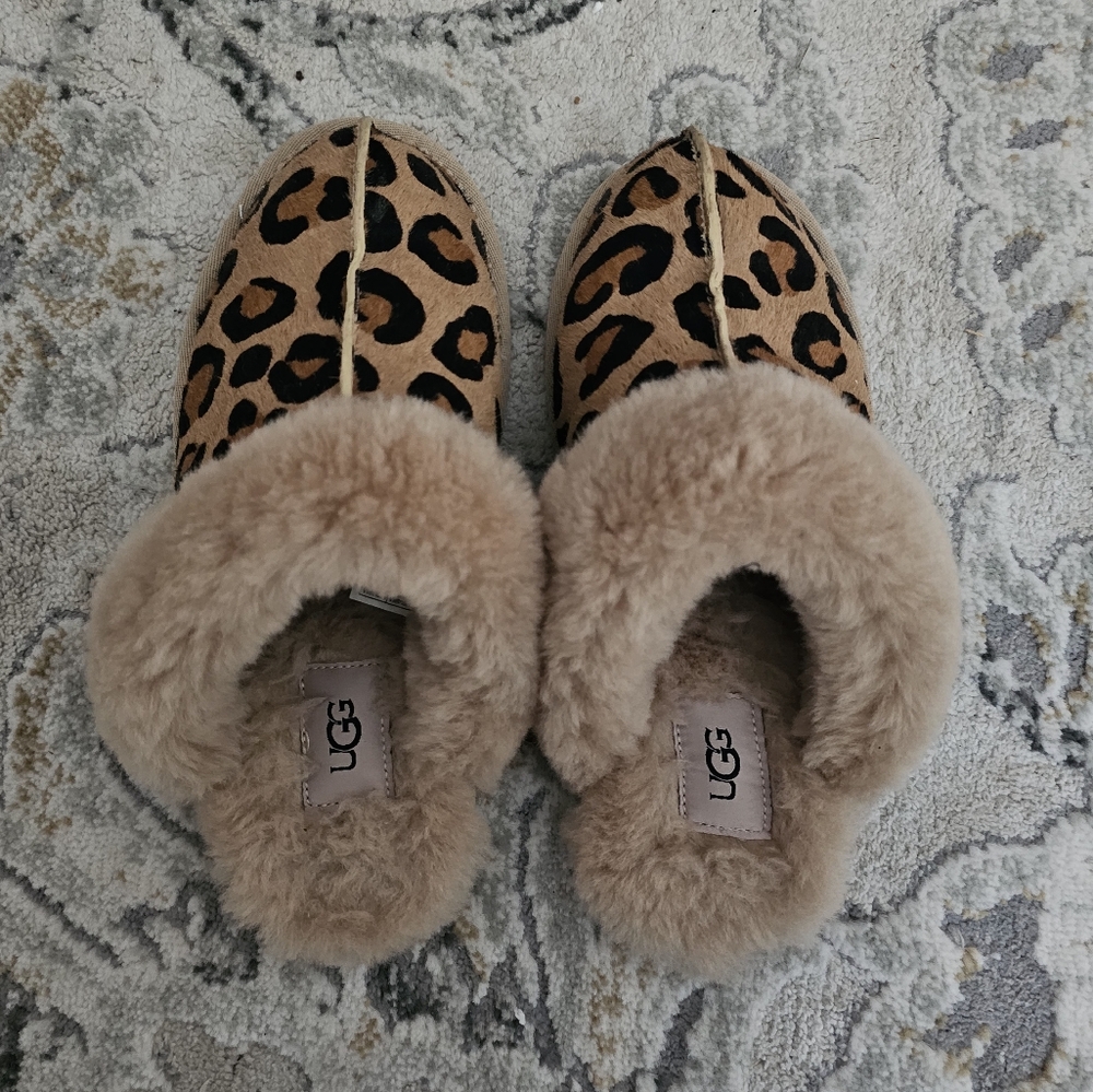 Ugg scuffette spotty leopard slippers